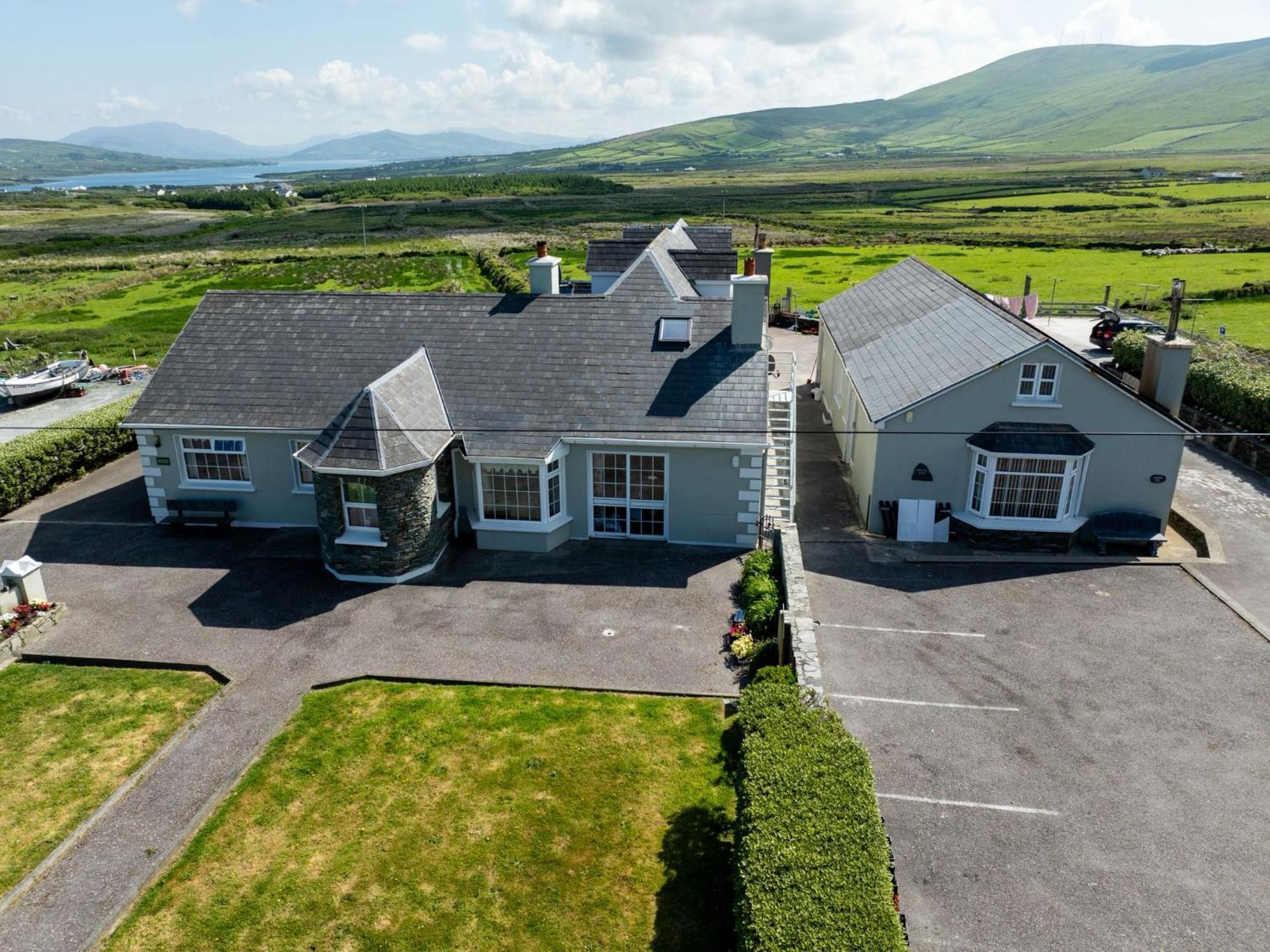 Апартаменти Skellig View Bluebell Rose & The Kerry Cliffs Портмаґі Екстер'єр фото
